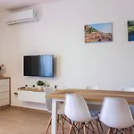 Albi 2 Bedroom On The Durrës
