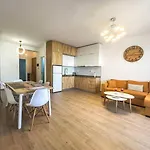 Appartement Albi 2 Bedroom On The Durrës