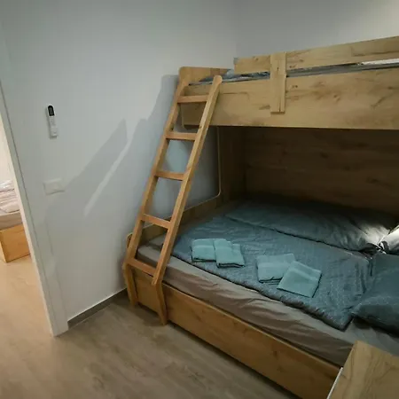 Albi 2 Bedroom On The Durrës