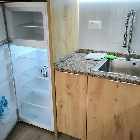 Albi 2 Bedroom On The Durrës