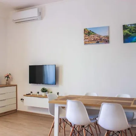 Albi 2 Bedroom On The Apartament *