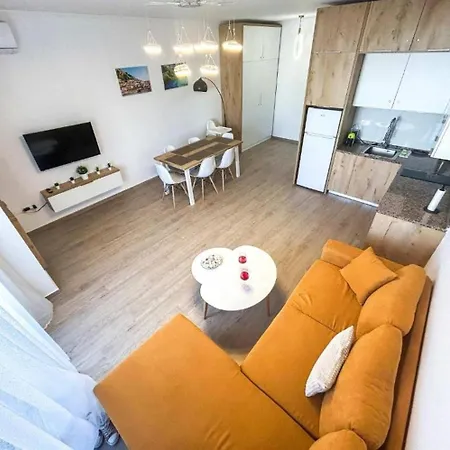 Albi 2 Bedroom On The Durrës
