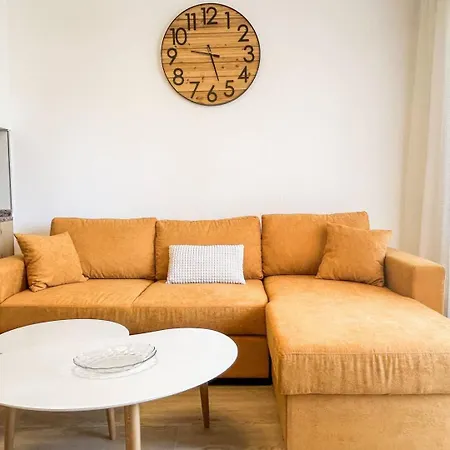 Albi 2 Bedroom On The * Durrës