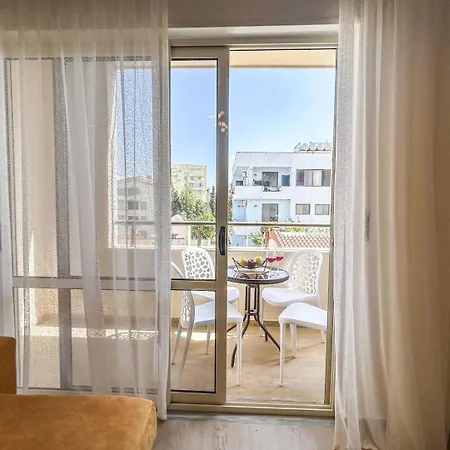 Albi 2 Bedroom On The Apartmán *