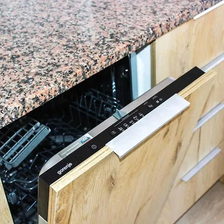 Albi 2 Bedroom On The Durrës