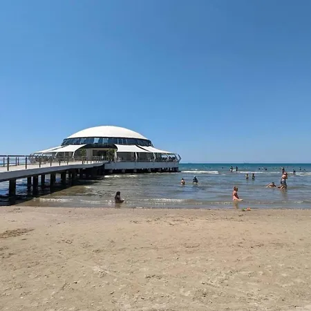 Albi 2 Bedroom On The * Durrës