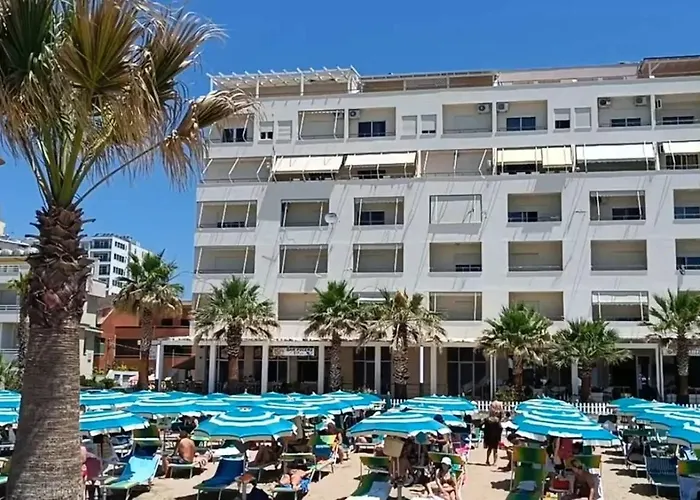 Apartment Albi 2 Bedroom On The
