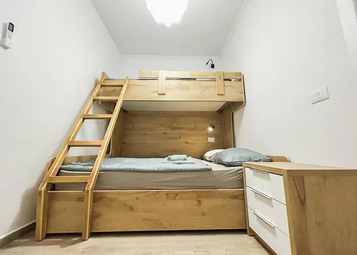 Apartment Albi 2 Bedroom On The