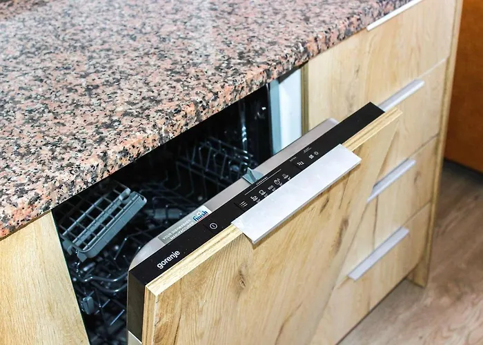 Albi 2 Bedroom On The Durrës