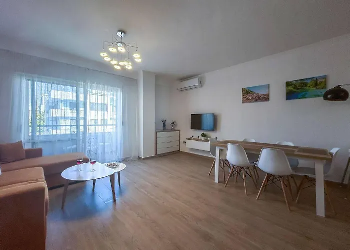 Albi 2 Bedroom On The Apartment