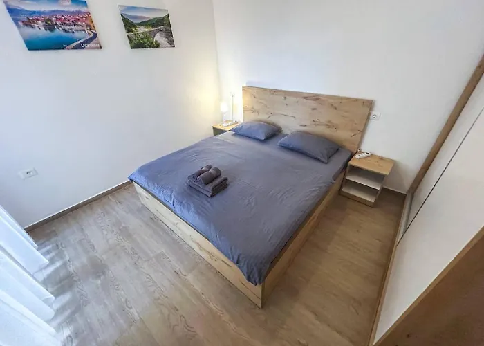 Albi 2 Bedroom On The Apartment