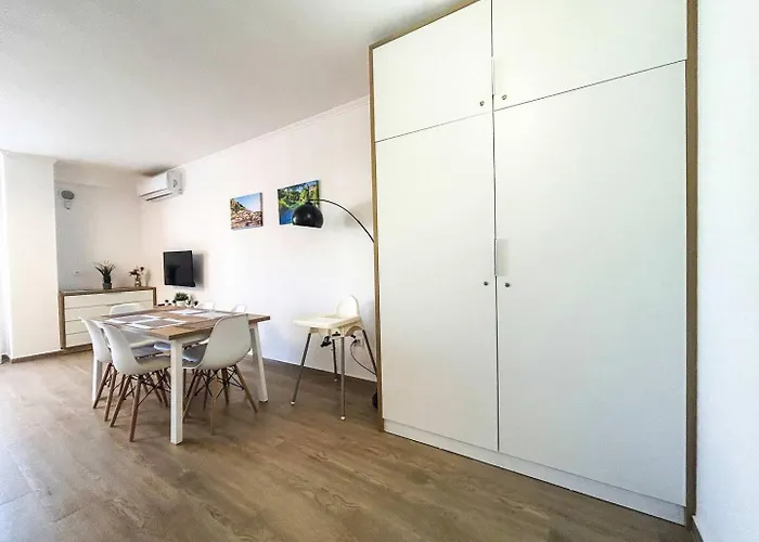 Apartment Albi 2 Bedroom On The