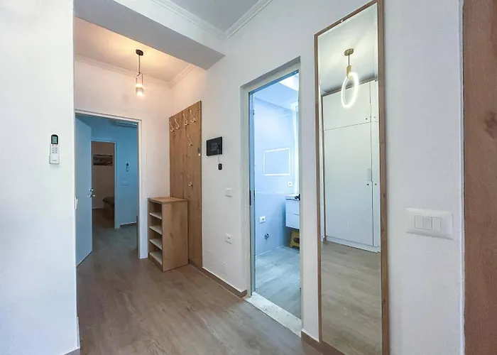 Albi 2 Bedroom On The Durres
