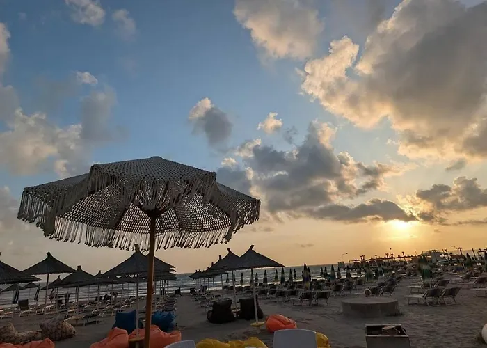 Albi 2 Bedroom On The Durrës